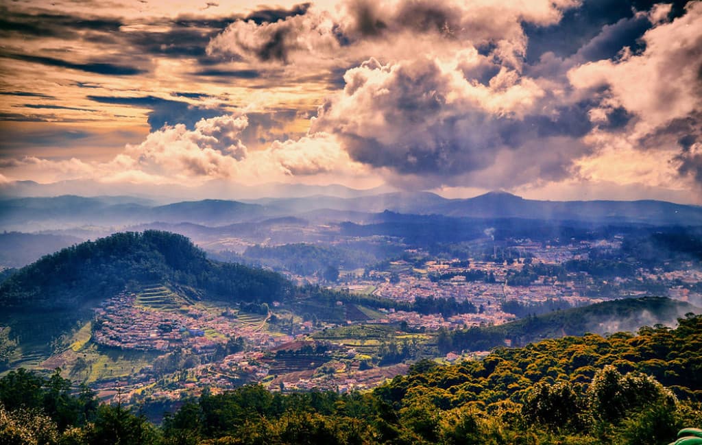 Ooty Travel Guide: Escape the Heat at the Queen of Hill Stations with Memmsta Hotels