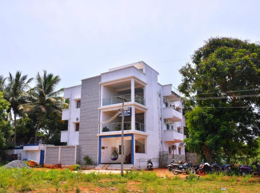 Memmsta Sizzling Inn Pondy - Image 2