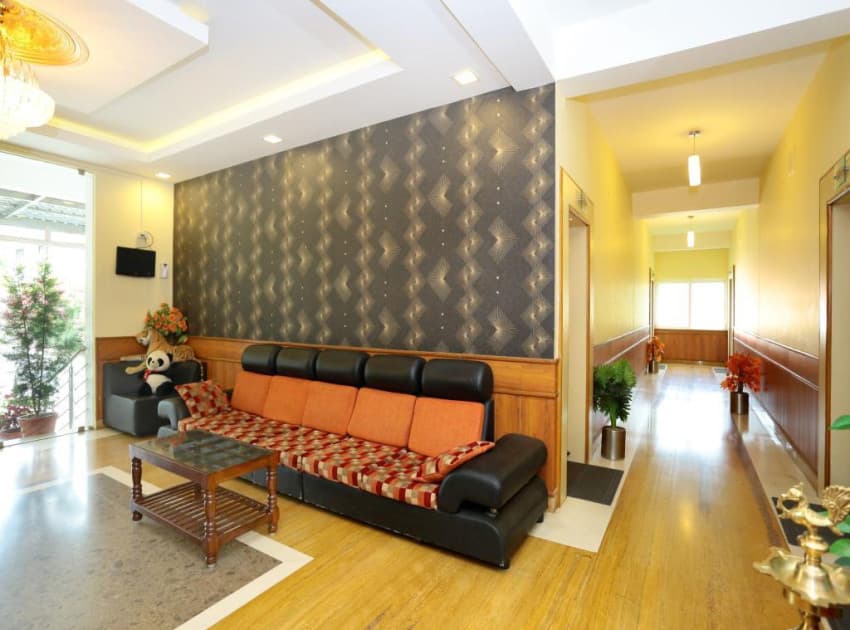 Book Vihal Estancia Holiday Inn in Yercaud