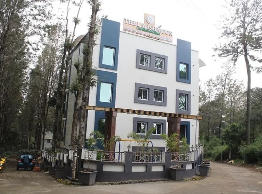 Book The Lavish Moon Hotel in Yercaud