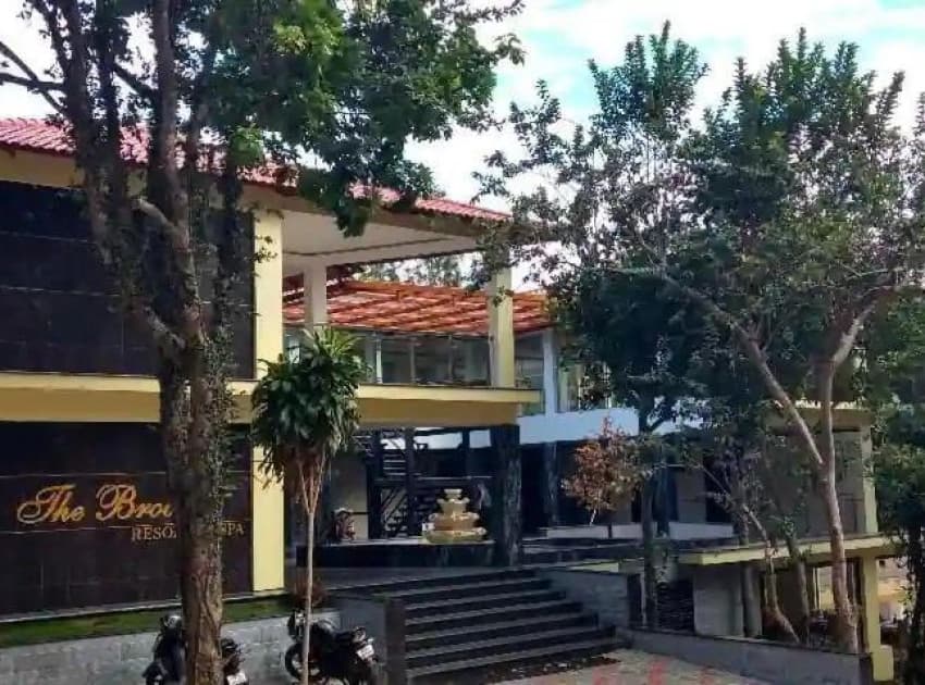 The Brook Resorts & Spa - Image 3