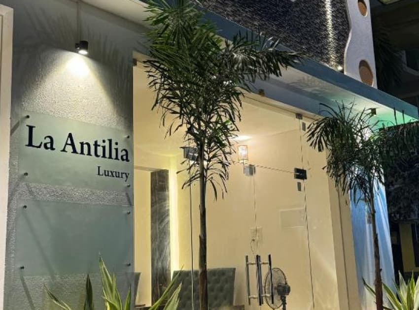 La Antilia Luxury - Image 2