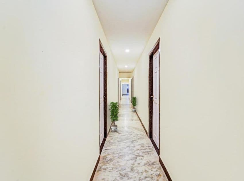 Hotel Seven Inn (R S Gorup Near Delhi Airport) - Image 2