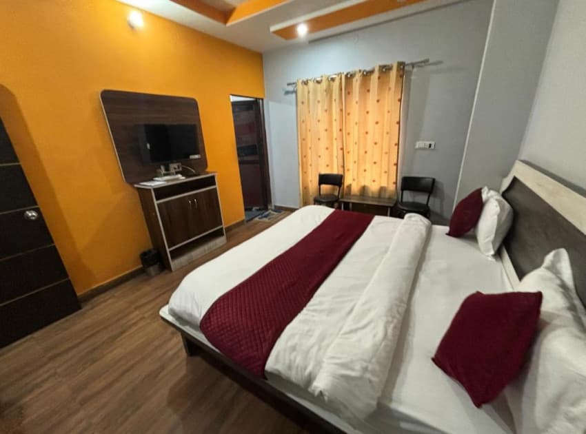 Book Hotel Lakhdatar Palace in Jaipur