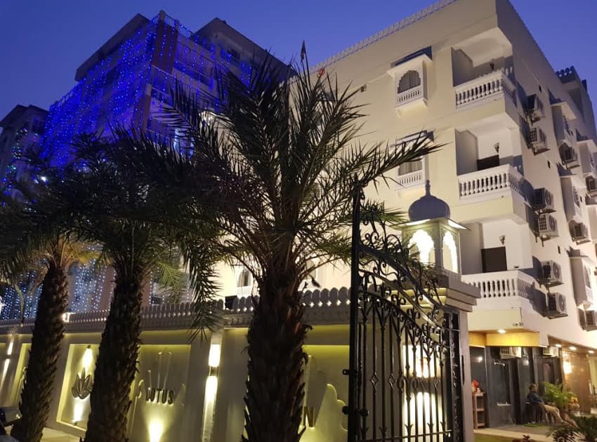 Hotel Grand Lotus Inn - Image 2