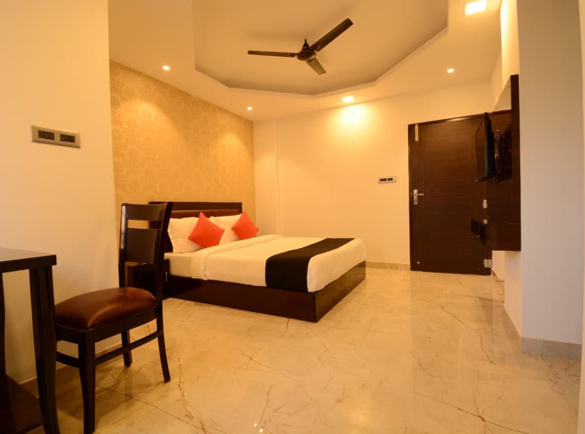 Hotel Grand Lotus Inn - Image 3