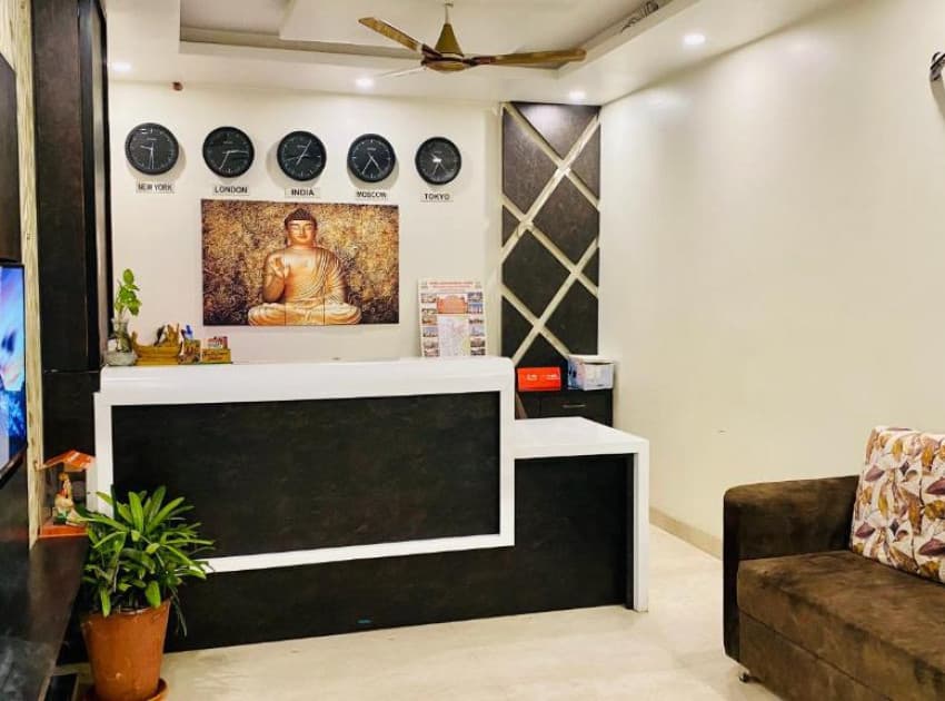 Book Hotel Pulse Inn Jaipur in Jaipur