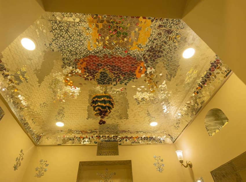 Sheel Mahal- Near Hawa Mahal - Image 3