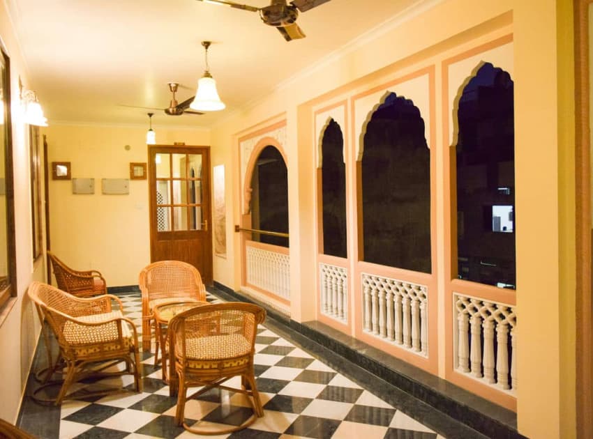 Hotel Arya Niwas - Image 4