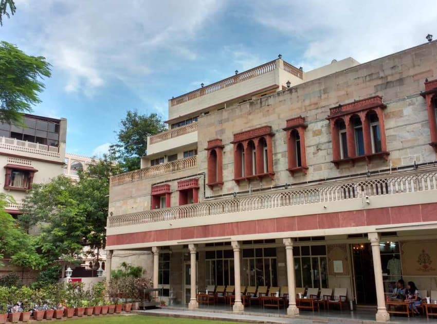 Book Hotel Arya Niwas in Jaipur