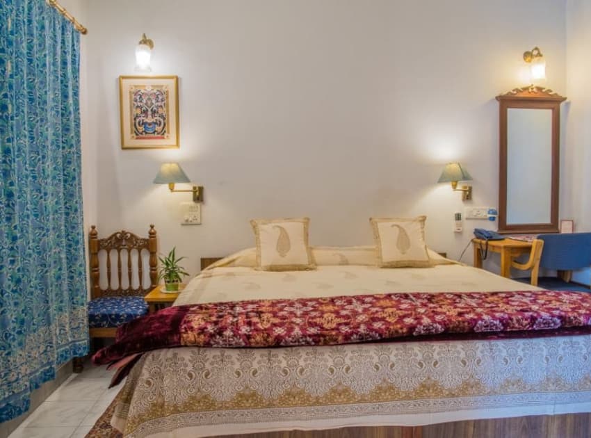 Hotel Arya Niwas - Image 2