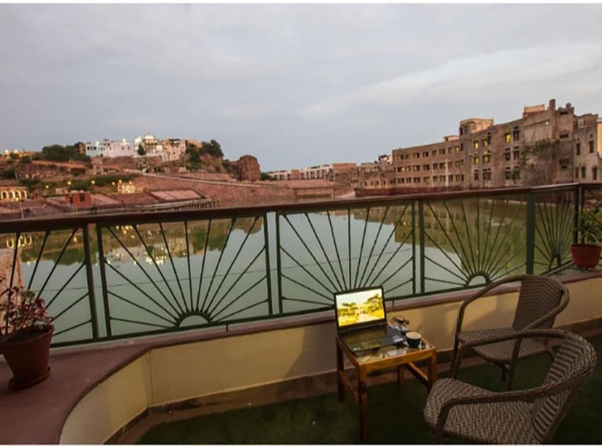 Book Lakeside Inn Ratanada in Jodhpur