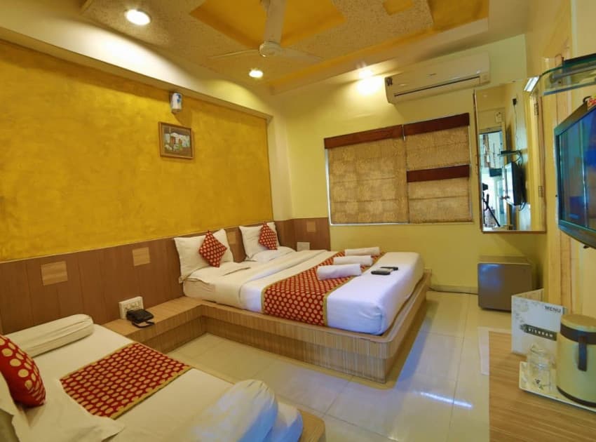 Book Hotel Starlight in Mount Abu
