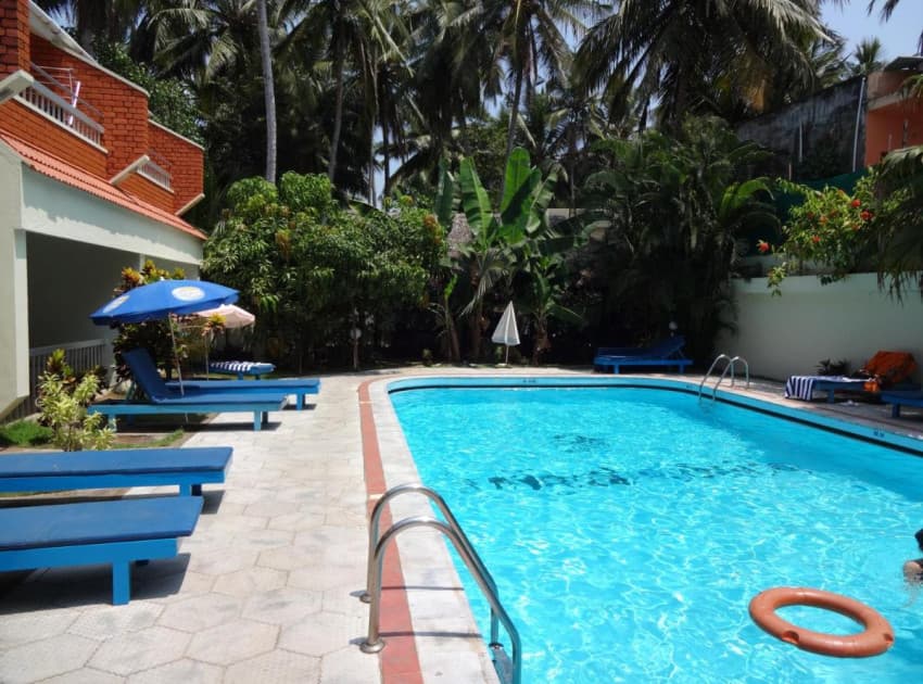Book Hotel Thushara in Kovalam