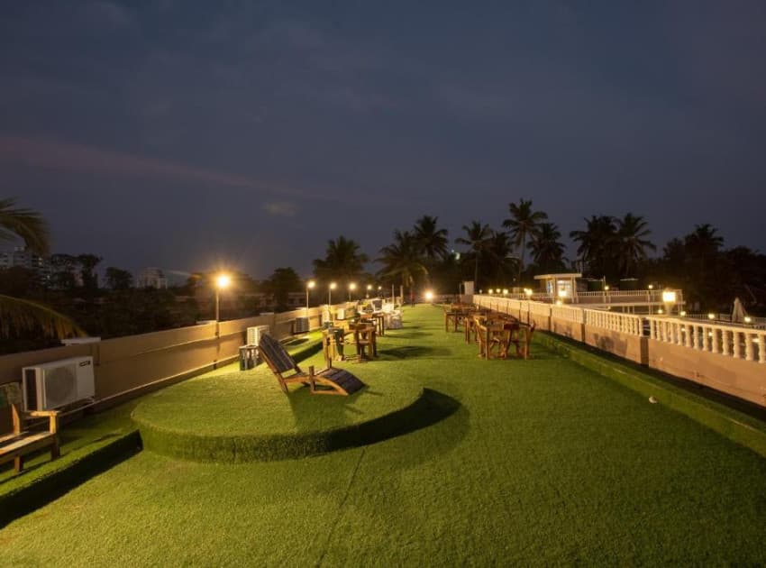 State Beach Boutique Resort And Spa - Image 4