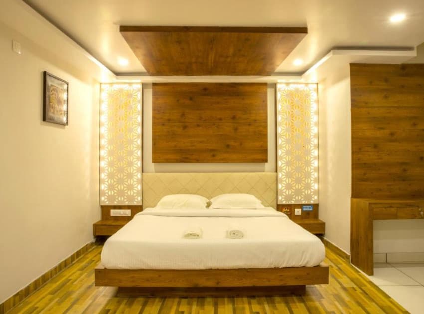 Oaks Residency - Image 4