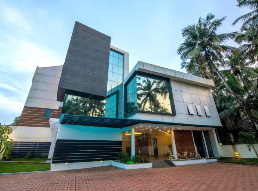 Book Oaks Residency in Kasaragod