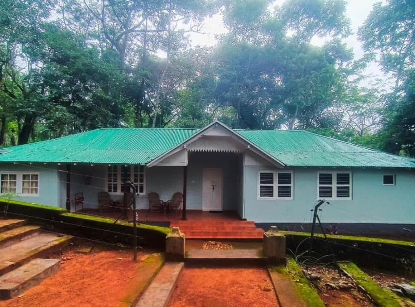 Book Puthutotam Annexe in Valparai