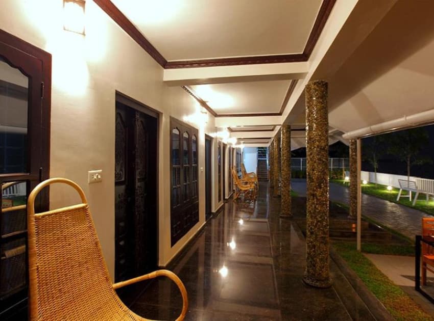 Vembanad Village Backwater Resort - Image 3