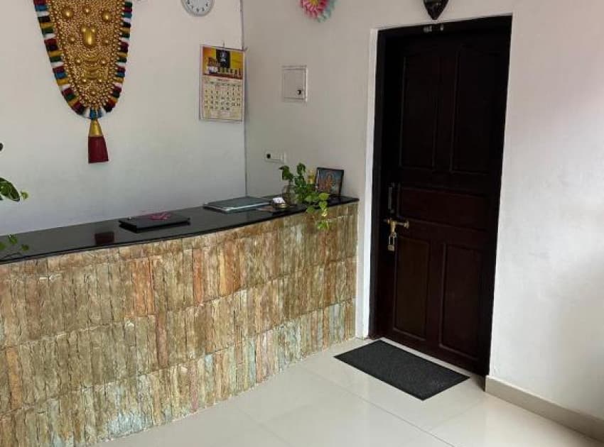 Rock View Palace Lighthouse Beach Resort - Image 2