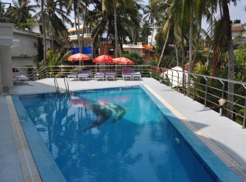 Marine Palace Beach Hotel - Image 4