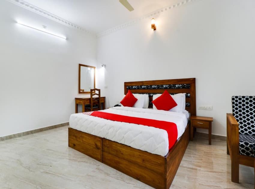 Book Star Inn Plus in Kovalam