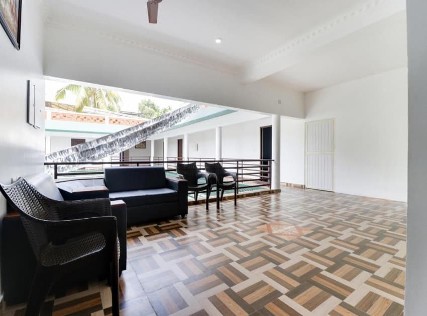 Star Inn Plus - Image 2