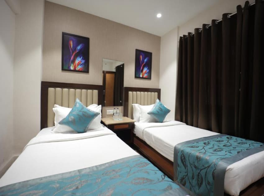 The Byke Studio Pure Veg Apartment, Thane - Image 3