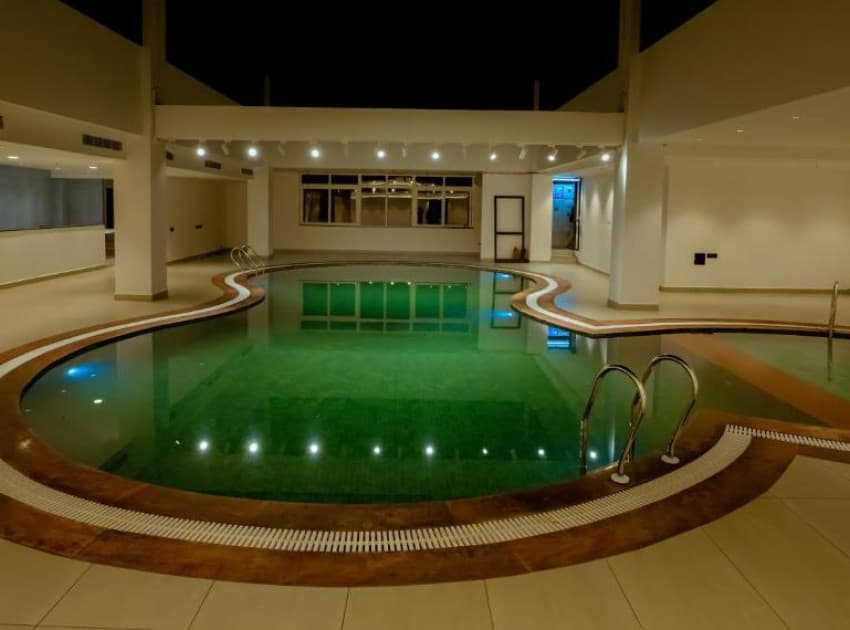 Beeza Clubhouse - Image 2