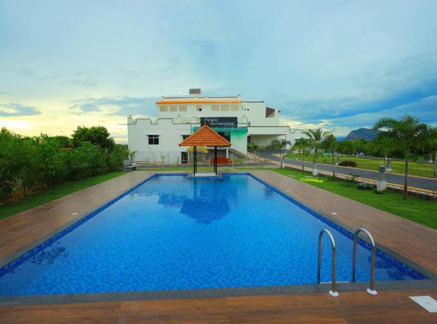 Book Hotel Rajeswari International in Kanyakumari