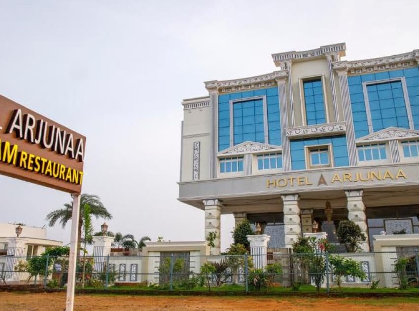 Hotel Arjunaa - Image 3