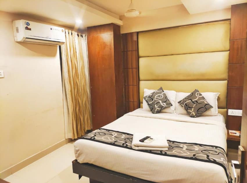 Book Santhi Bhavan, Chennai Central in Chennai