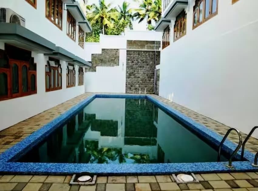 Memmsta Indraprastha Beach Resort - Image 4