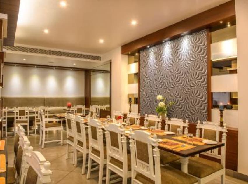 Bhasuri Inn - Image 3