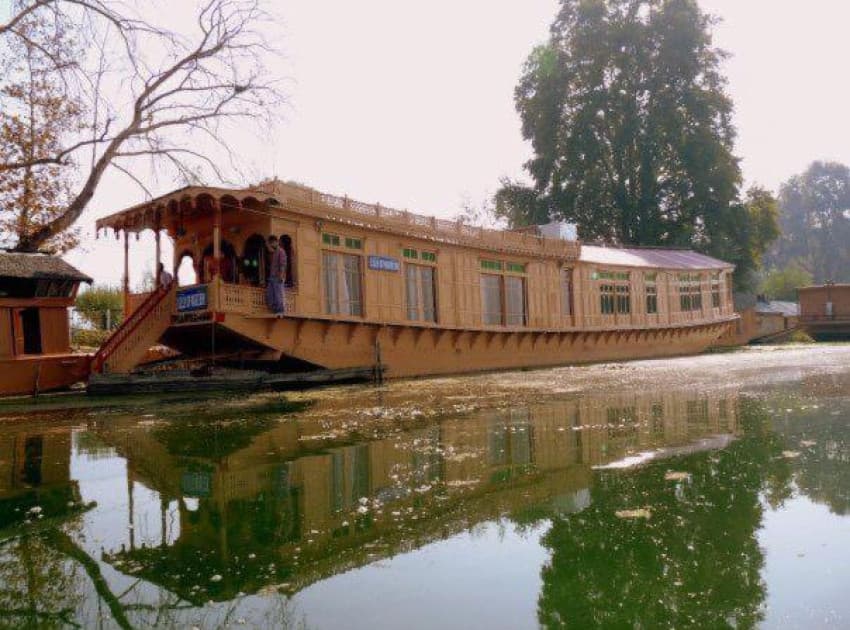 Book Lily of Nageen Srinagar in Srinagar