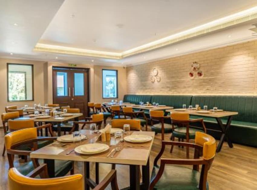 Still Waters Alaya Stays by ELIVAAS - Image 4