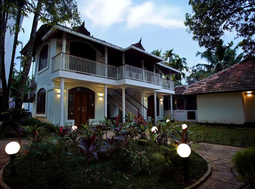 Book Bamboo Lagoon Backwater Front Resort in Alappuzha