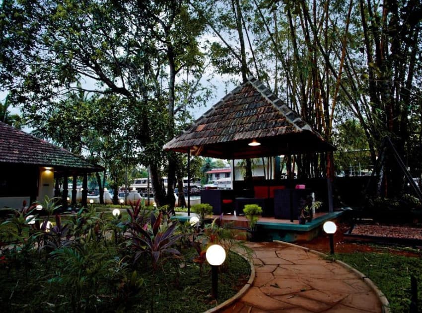 Bamboo Lagoon Backwater Front Resort - Image 2