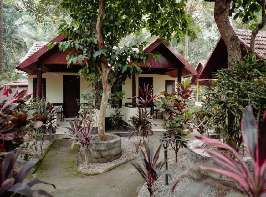 SAVITHRI Inn COTTAGE - Image 3