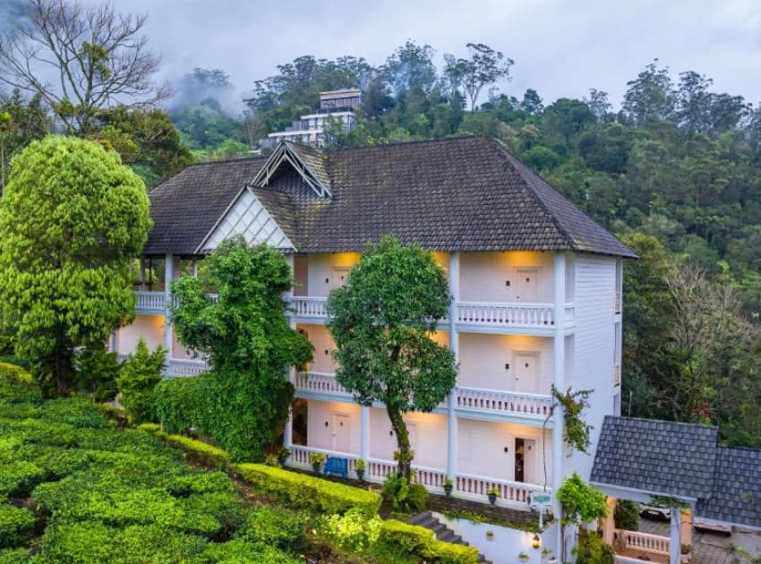 Book Tea Harvester in Munnar