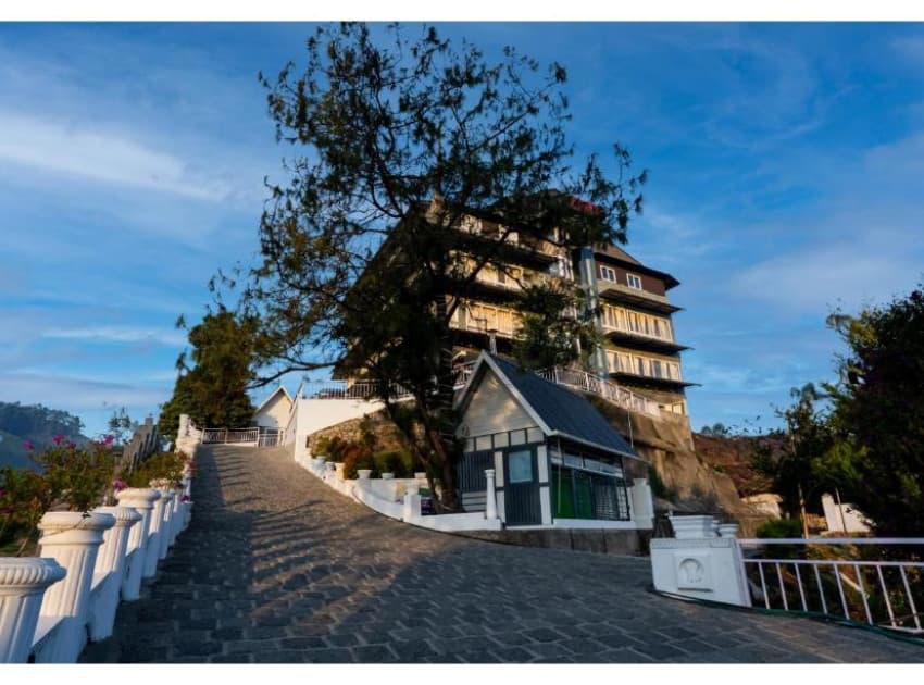 Book Carmel Top Munnar in Munnar