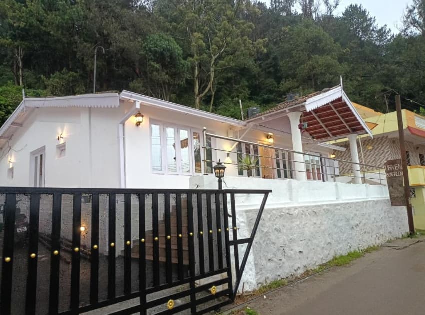 Book Abbu Royal Palace Cottage in Ooty