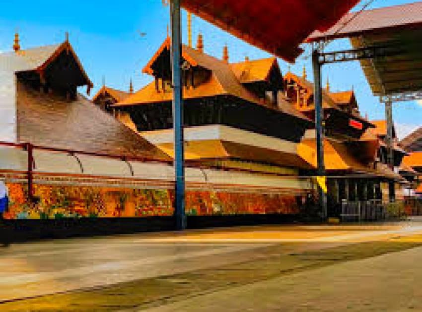 Find Hotels in Guruvayur