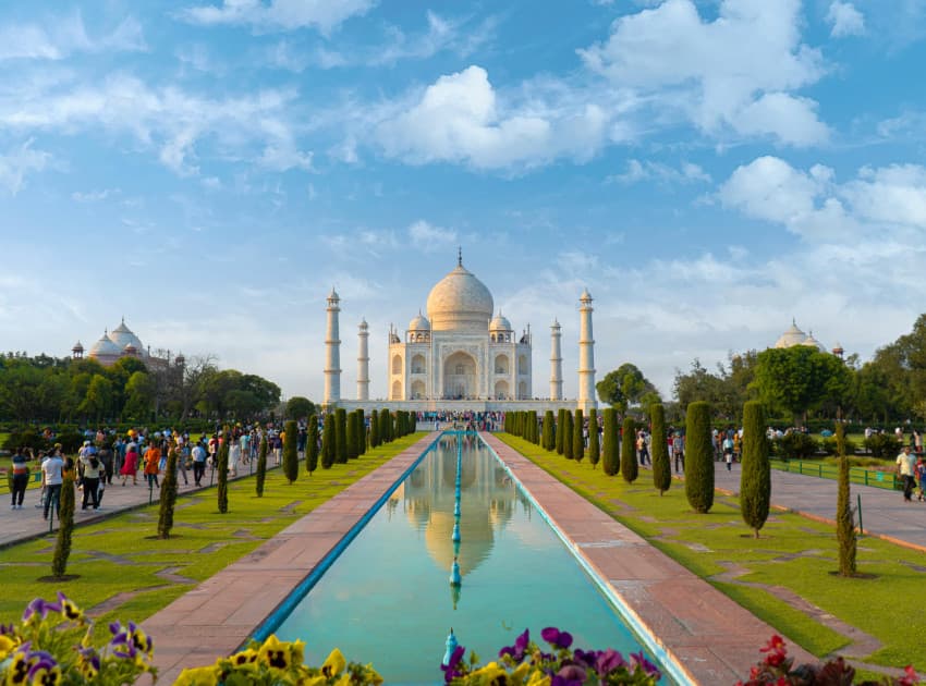 Find Hotels in Agra