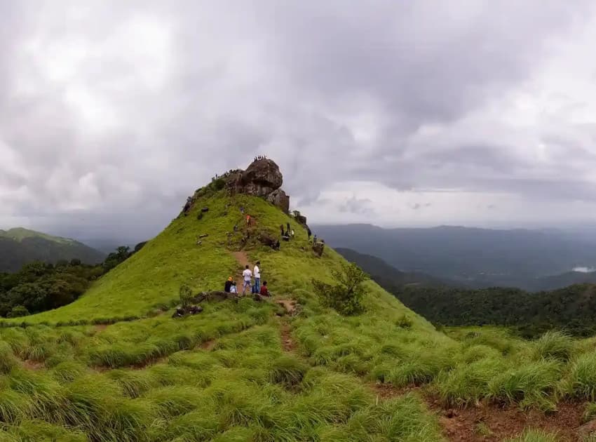 Find Hotels in Kasaragod