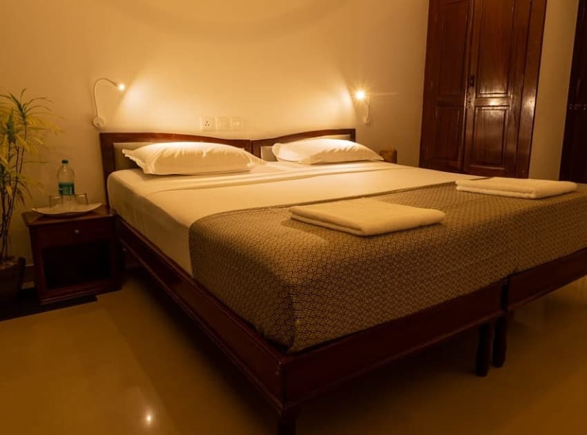 Book AC Deluxe Room With Balcony room in Varkala