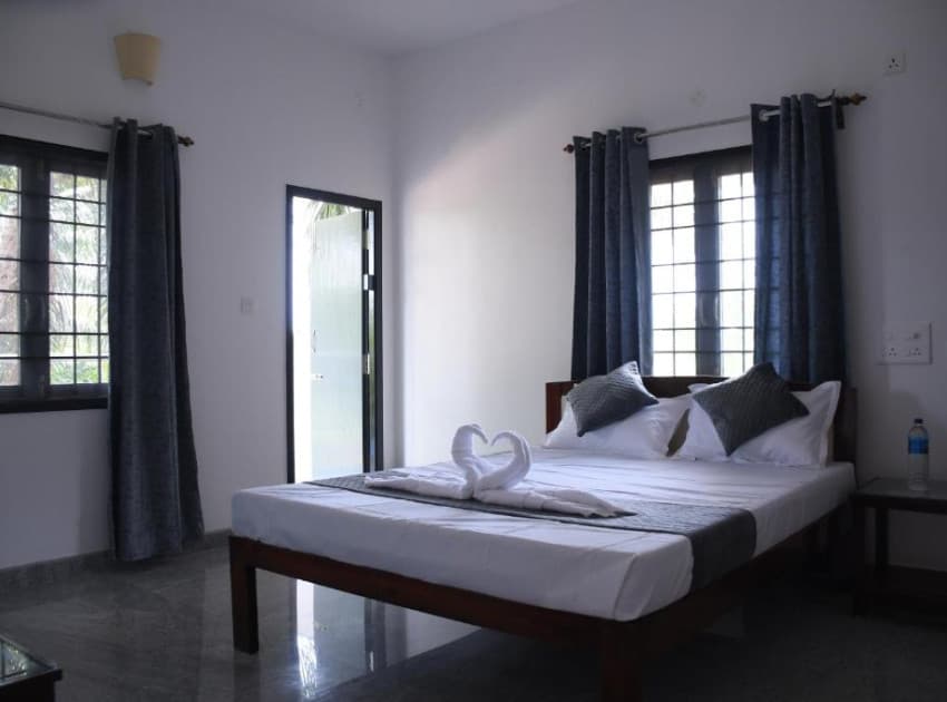 Book Double Room room in Pondicherry