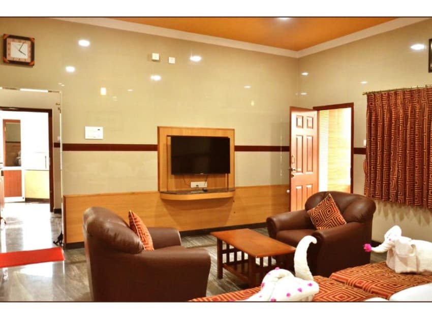 Book Lake View Suite Room room in Yercaud