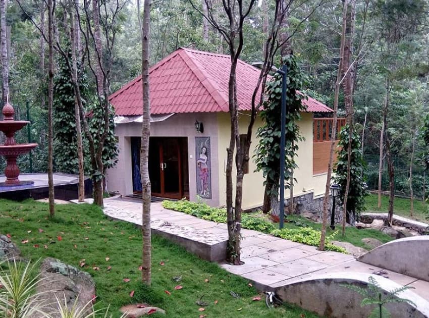 Book Jacuzzi Villa room in Yercaud