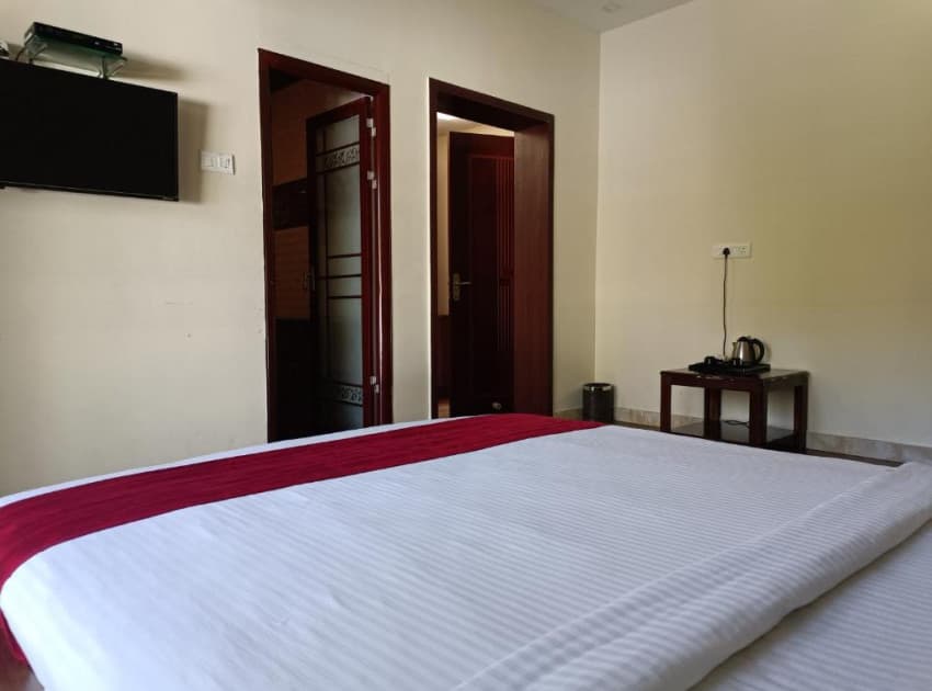 Book Pool View Room room in Yercaud
